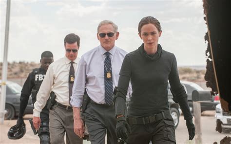 Sicario! Un film che esplora la violenza e il dilemma morale sulla frontiera americana?